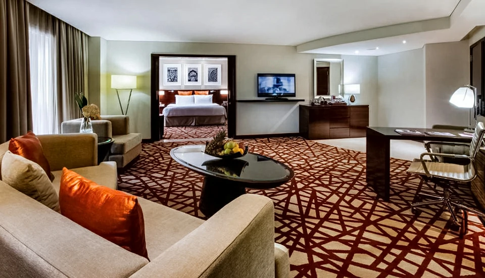 هتل کرون پلازا دیره دبی